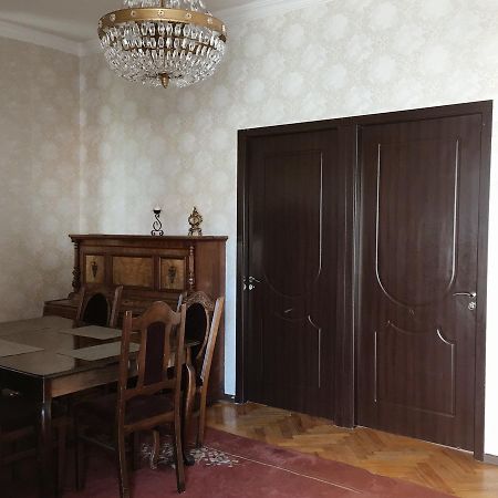 Eka Guest House Batumi Exterior foto