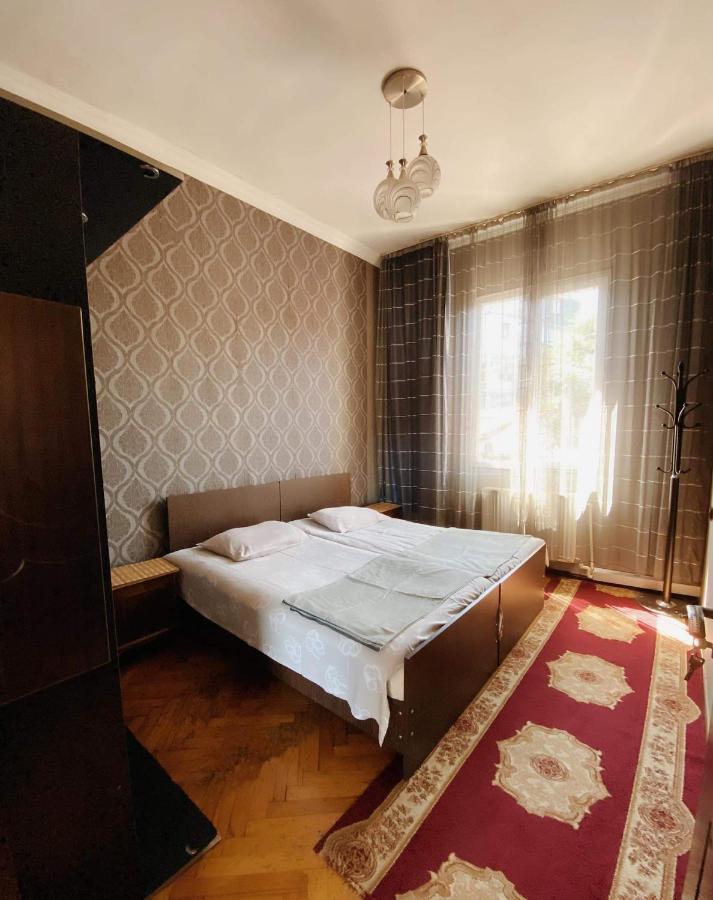 Eka Guest House Batumi Exterior foto
